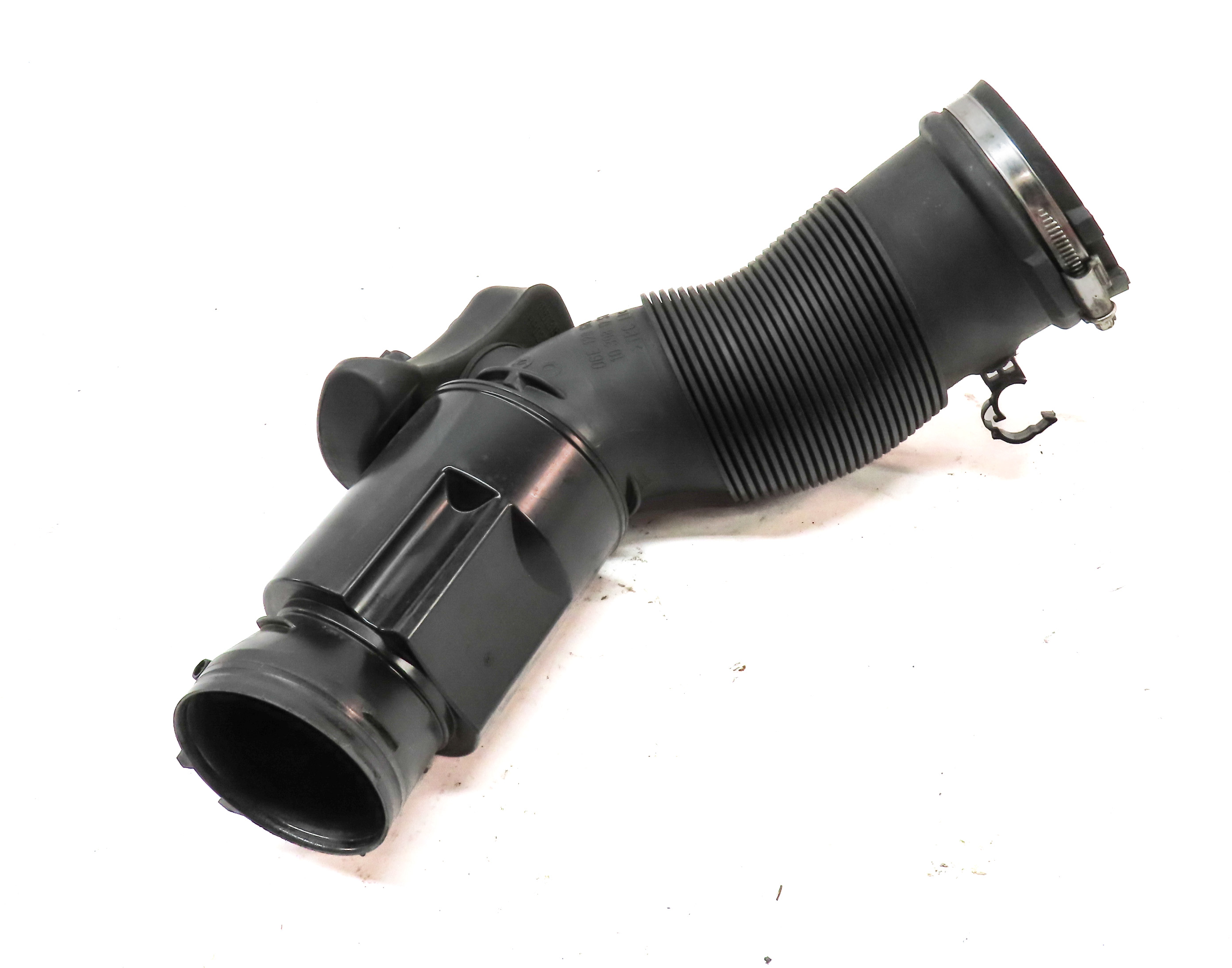 2013 AUDI S4 (B8 8K) 3.0L SUPER (CGXC) ENGINE AIR INTAKE HOSE PIPE DUCT — exact item pictured